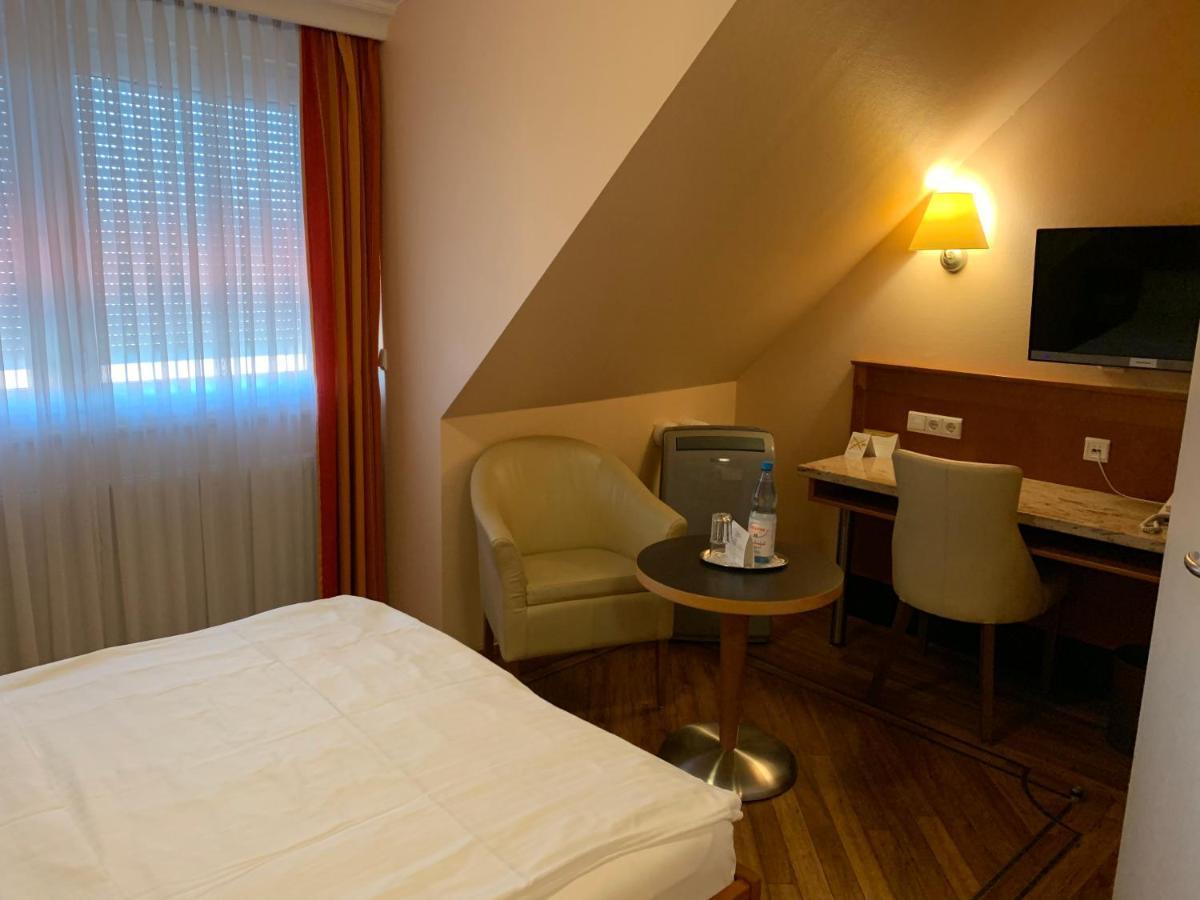 Apartment Hotel Kral - Business Hotel & Serviced Apartments Ерланген Екстериор снимка